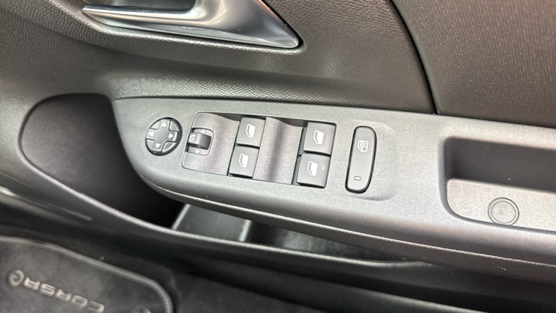 Vauxhall Corsa 100kW Design 50kWh 5dr Auto Electric Hatchback